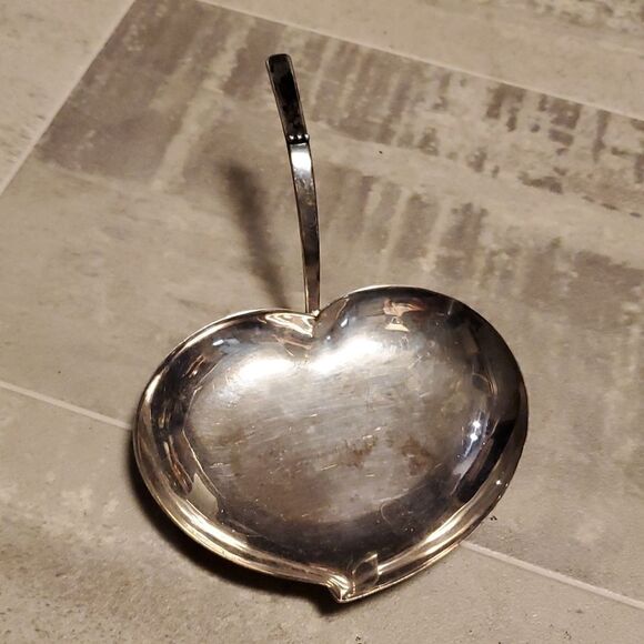 Vintage Silver Heart w/Handle Dish - Picture 1 of 3